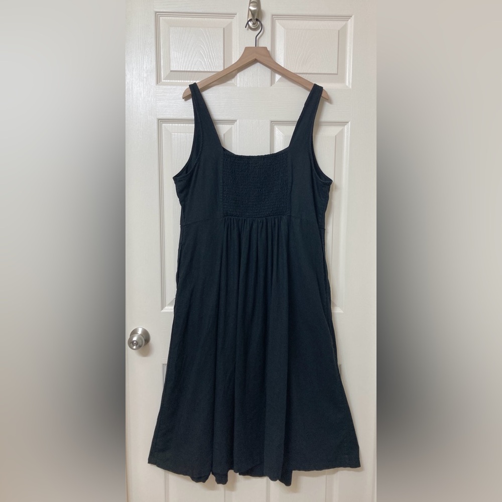 Old Navy Black Linen Blend Sleeveless Smocked Midi Dress 2X Coastal Euro Summer - Picture 6 of 10